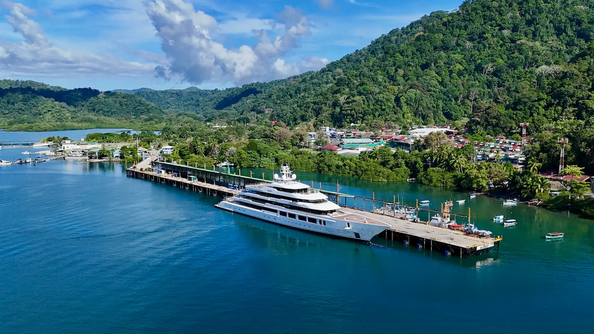 Superyacht bunkering coordination and marine diesel supply in Costa Rica